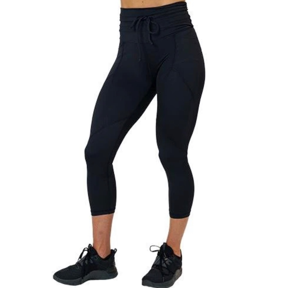 [NEW] CVG Legacy Fortified Capri Leggings